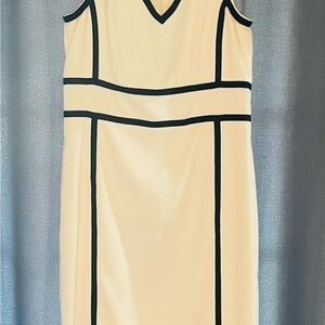 Brooks Brothers Cream Sheath Dress Sleeveless V-Neck